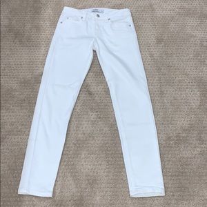 A pair of white jeans.